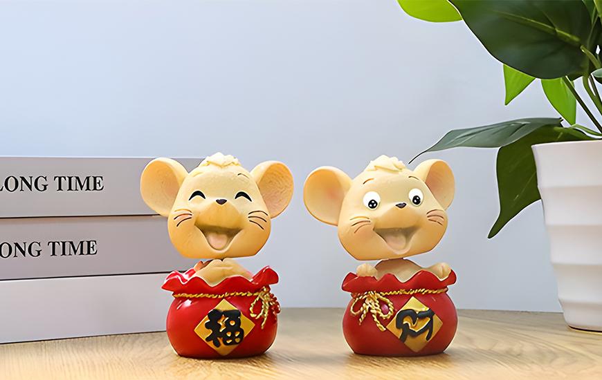 IP创意公仔摇头摆件定制
