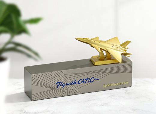 航空企业创意金属工艺品摆件定制